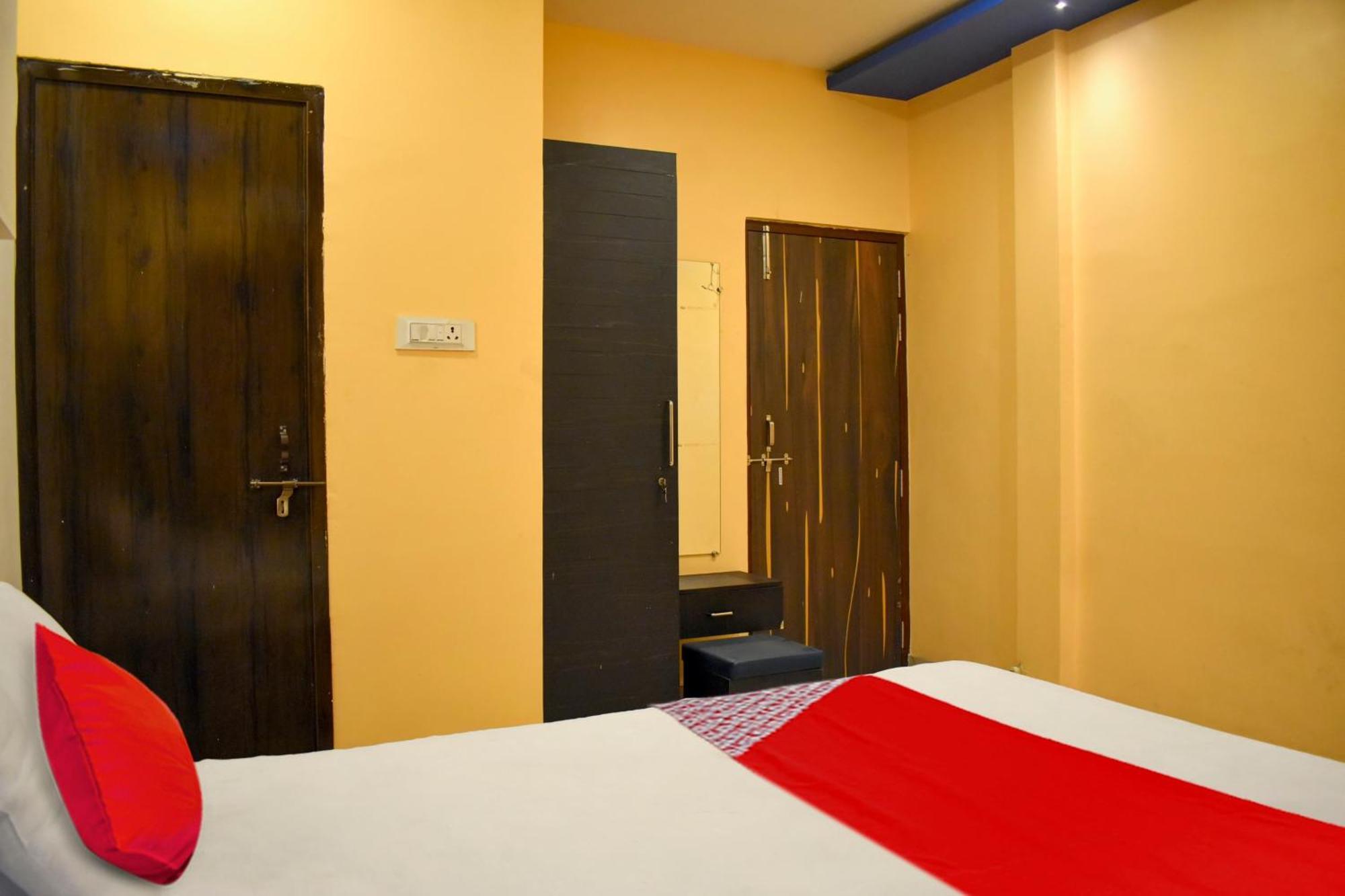 Hotel O Club Toronto Durg Εξωτερικό φωτογραφία