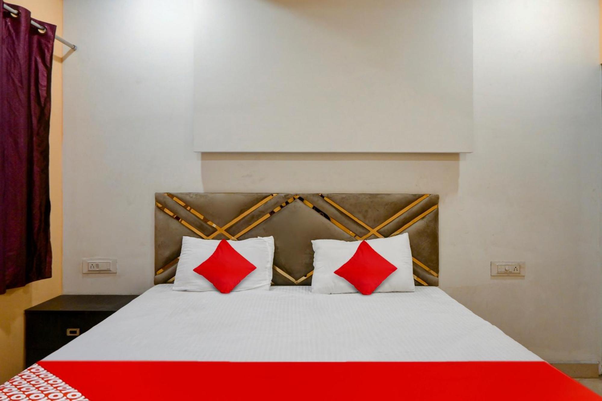 Hotel O Club Toronto Durg Εξωτερικό φωτογραφία