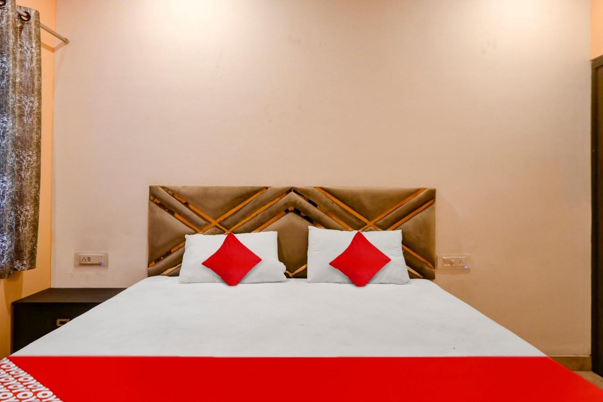 Hotel O Club Toronto Durg Εξωτερικό φωτογραφία