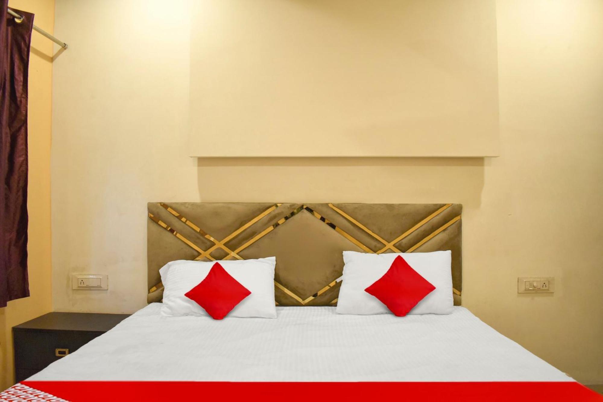 Hotel O Club Toronto Durg Εξωτερικό φωτογραφία