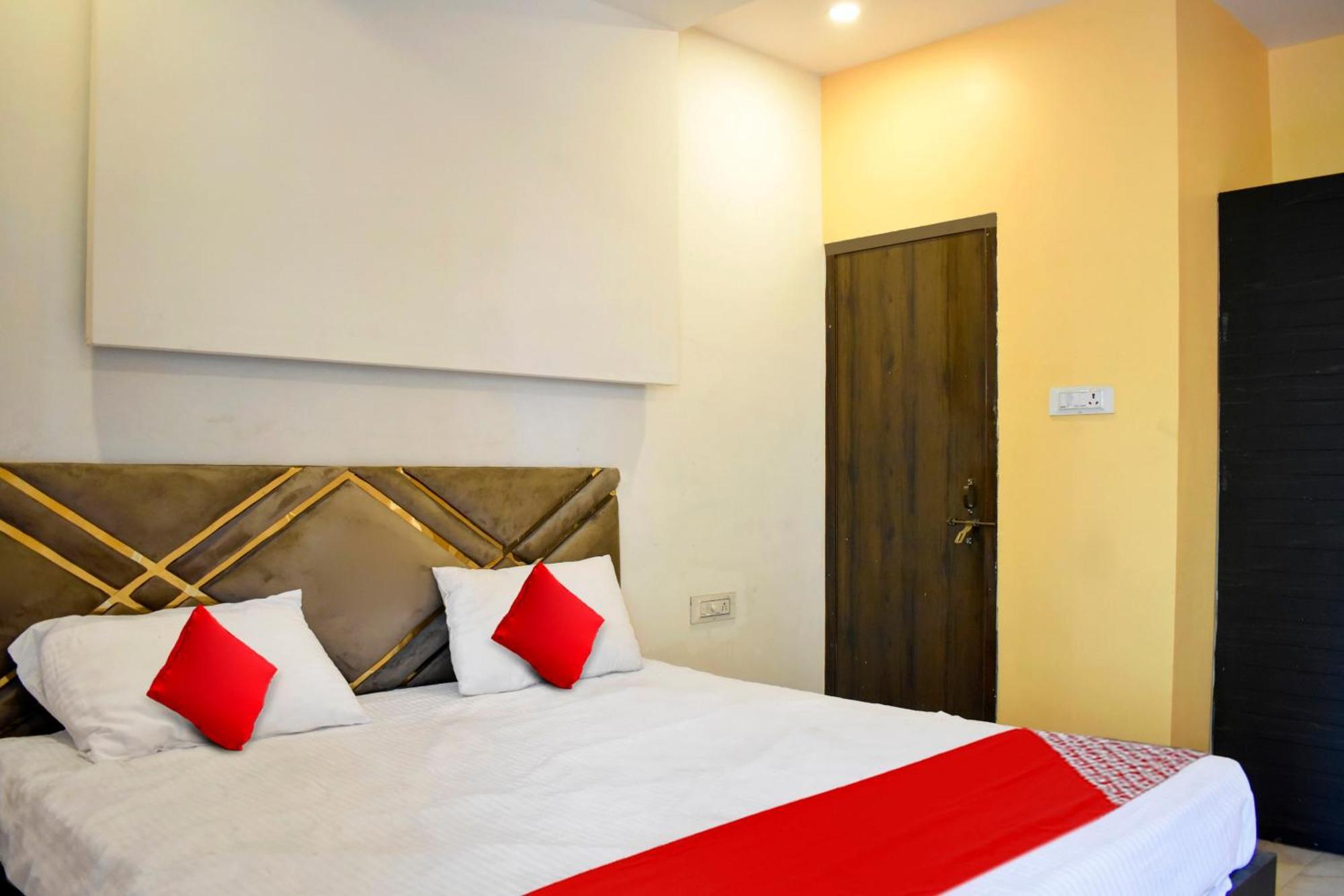 Hotel O Club Toronto Durg Εξωτερικό φωτογραφία