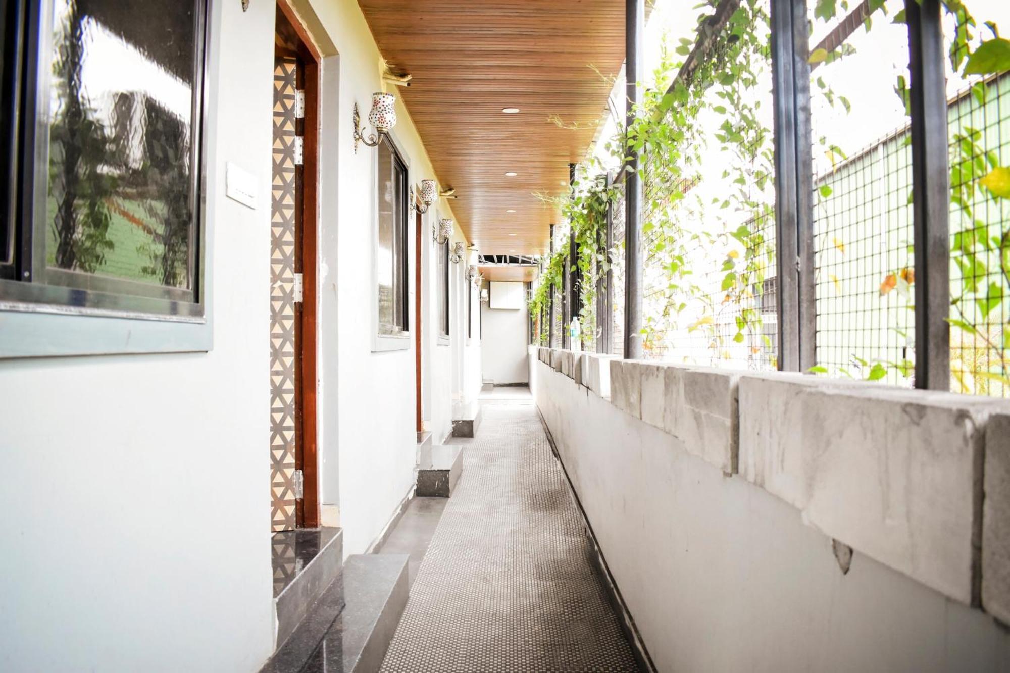 Hotel O Club Toronto Durg Εξωτερικό φωτογραφία